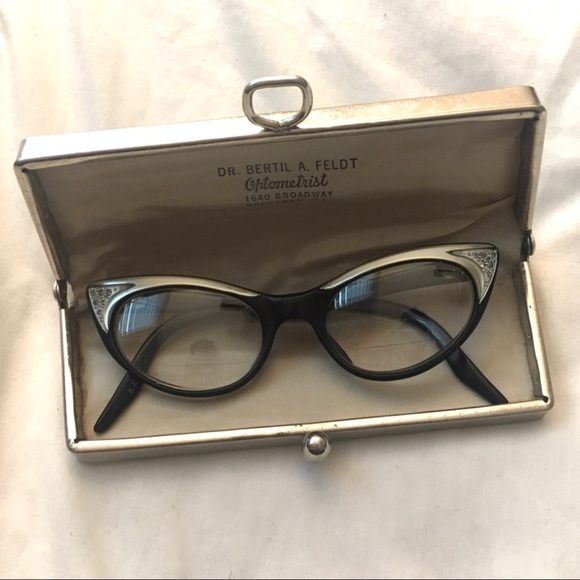 Vintage Accessories - 🦄 French cat eye readers